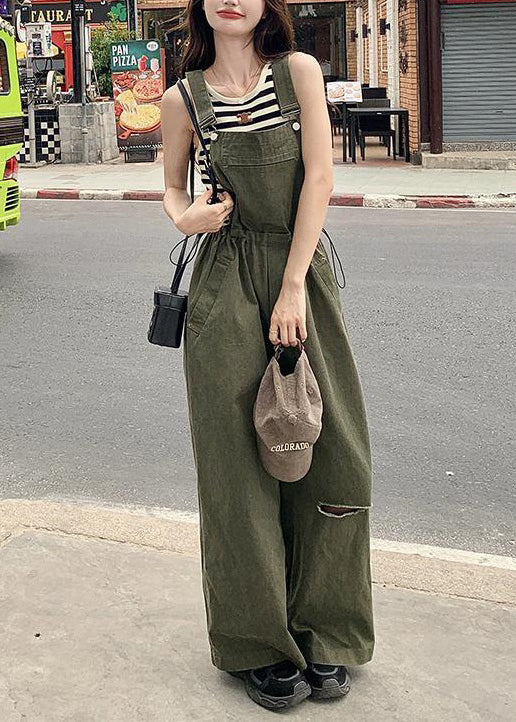 Ärmelloser Jumpsuit aus Baumwolle in französischem Armeegrün mit Kordelzugtaschen