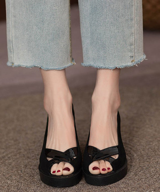 Französische schwarze Peep-Toe-Plateau-Pumps aus echtem Leder