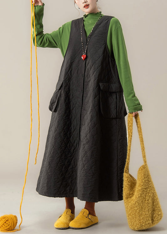 Französisches schwarzes Westenkleid mit V-Ausschnitt, Knopfleiste und Taschen, gefüttert mit feiner Baumwolle, Winter
