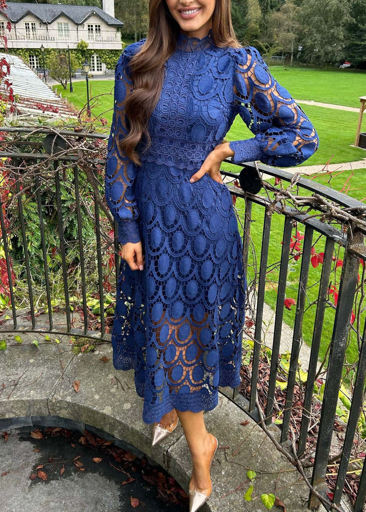 French Rose Stand Collar Puff Sleeve Lace Dress