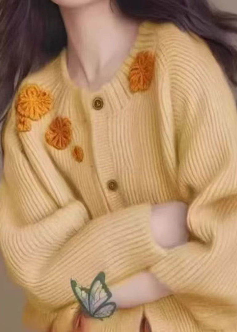 Französischer gelber dicker Strickcardigan mit Blumenmuster für den Winter