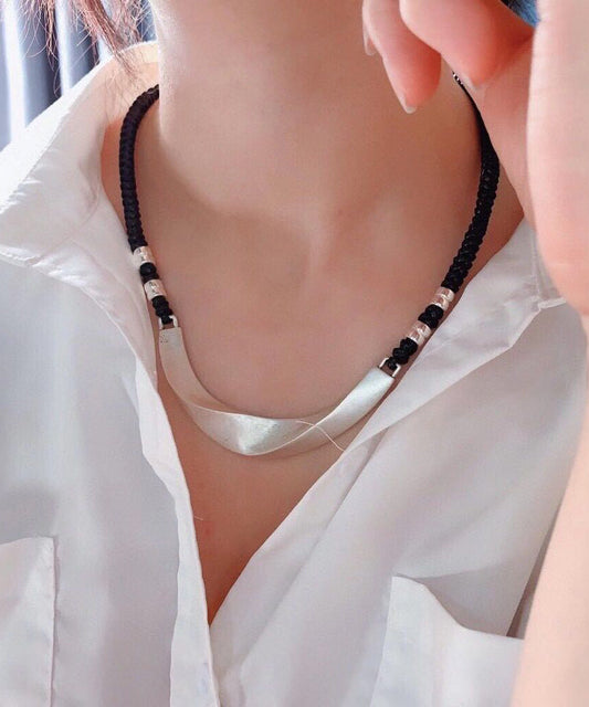 Collar de cable de plata de ley negra hecho a mano