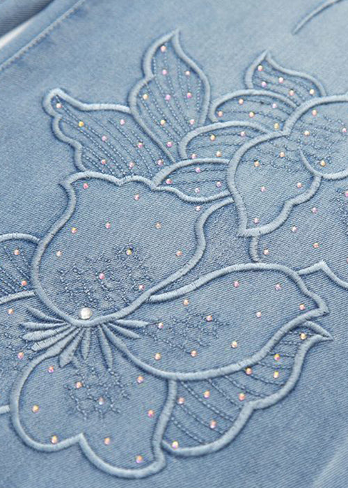 Handgefertigte blaue, mit Zirkonia bestickte Jeans für den Frühling