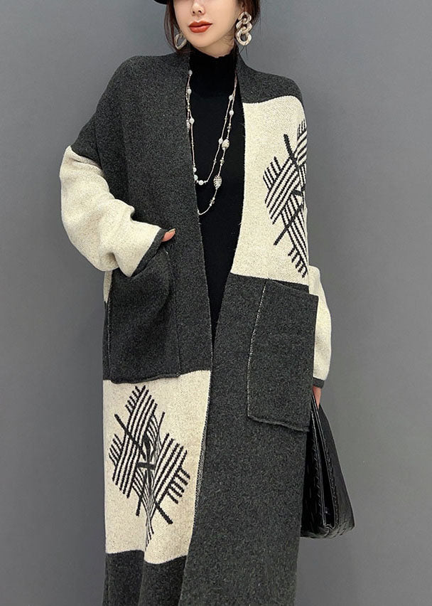 Handgemachte dunkelgraue übergroße Patchwork-Taschen Woll-Cardigans Frühling