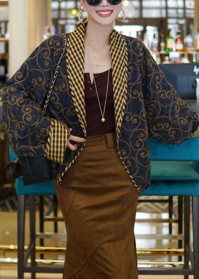 Italienischer schwarzer Baumwollmantel mit beidseitiger Stickerei und Fledermausärmeln