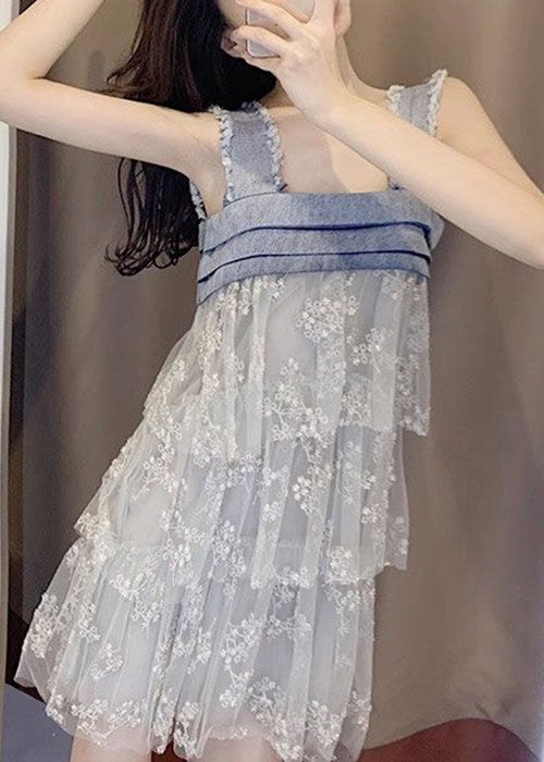 Ärmelloses mittellanges Kleid aus italienischem blauem Tüll im Patchwork-Stil