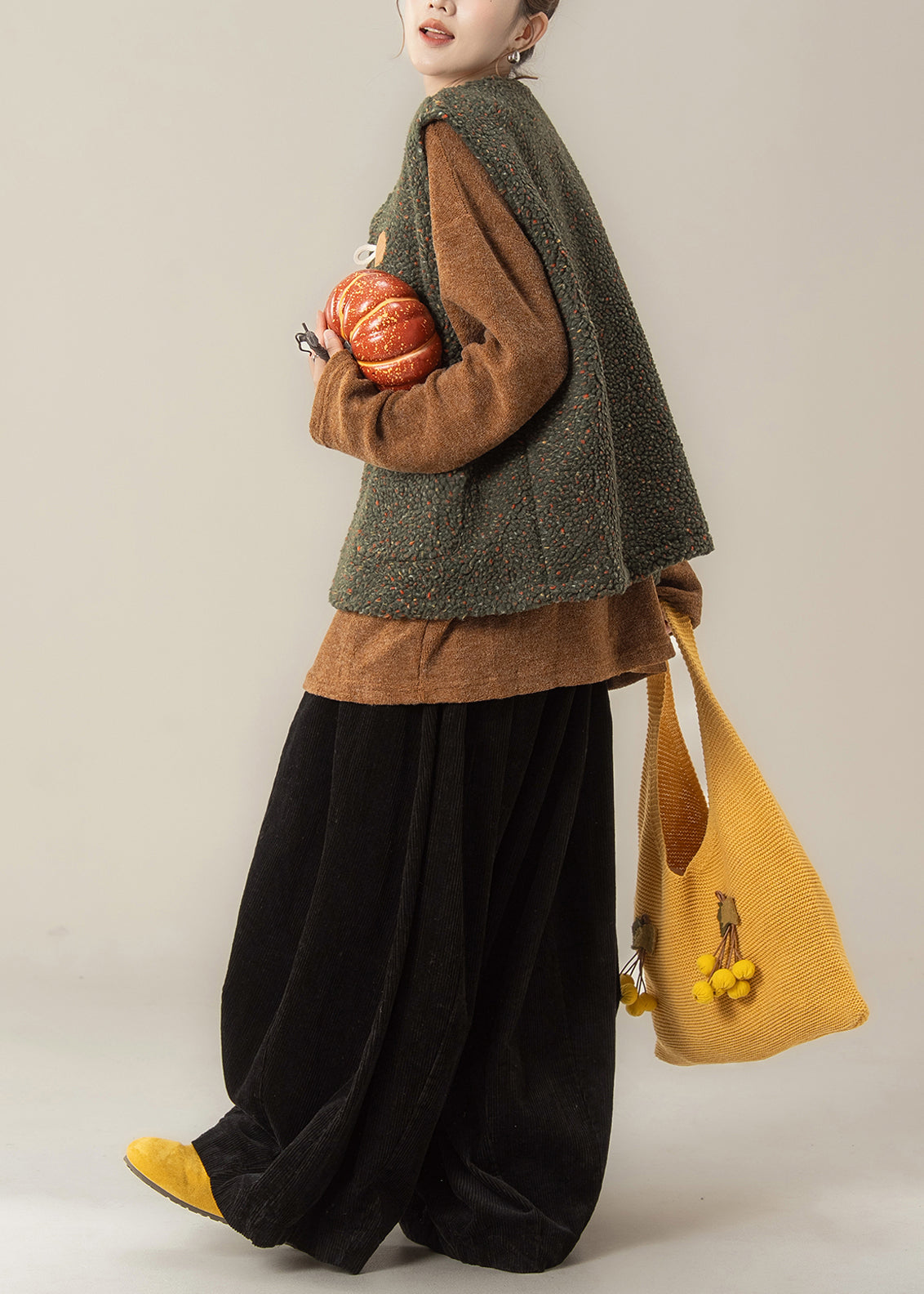 Dreiteiliges Set im japanischen Stil: Grüne Weste und Hose, Winter