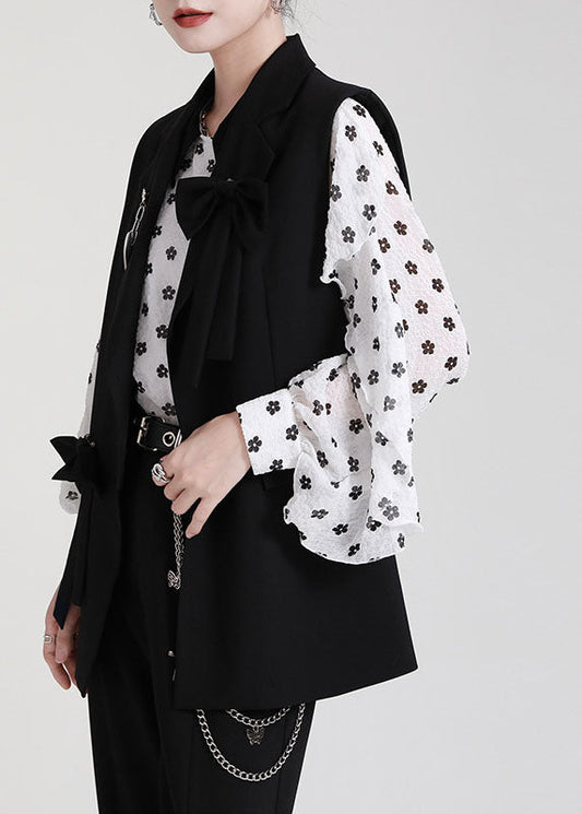 Lockere schwarze PeterPan-Kragen-Knopfschleife, ärmellose Weste