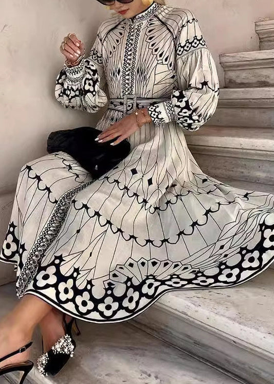 Lockeres weißes Baumwollkleid mit Schärpen und langen Ärmeln