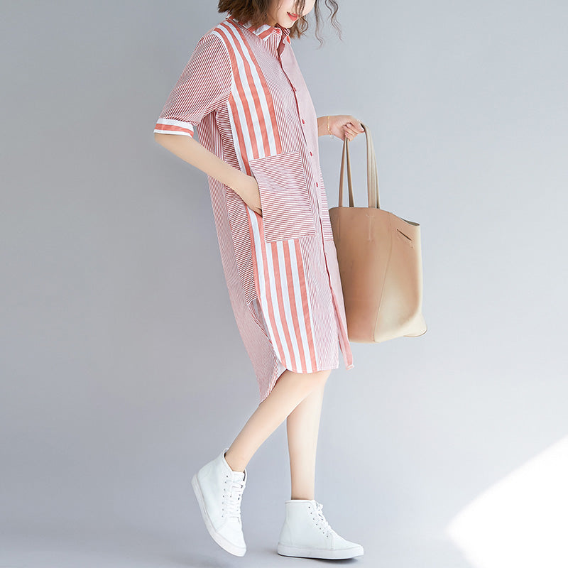 Lose rosa gestreifte Baumwolle Quilten Kleidung Spaß Fotografie Seite offen Knie Patchwork Kleid