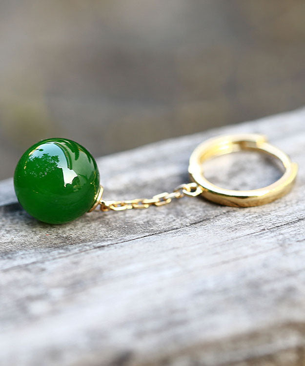 Pendientes modernos de jade verde dorado de 18 quilates en plata de ley