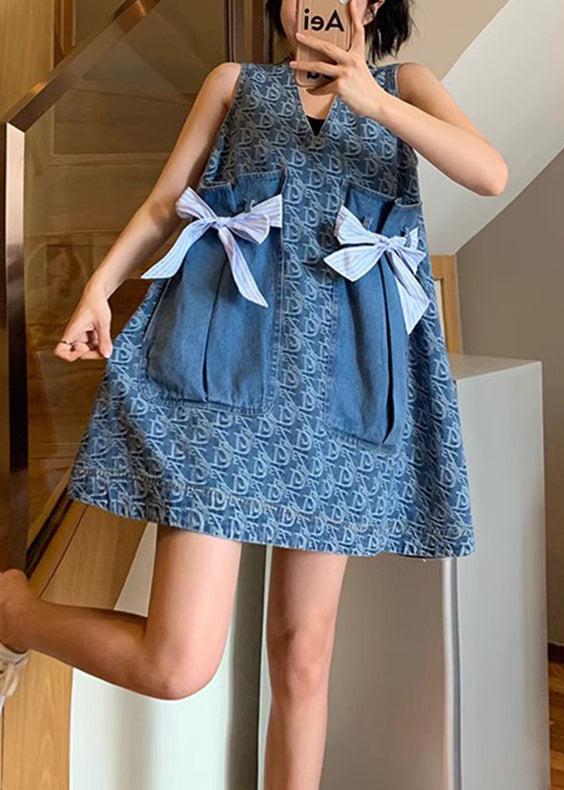Neu Blau V-Ausschnitt Print Taschen Denim Midi Kleid Ärmellos