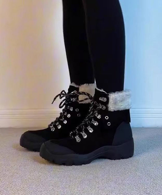 Neue, flauschige, wollgefütterte Plateau-Stiefel mit Schnürung aus schwarzem Wildleder