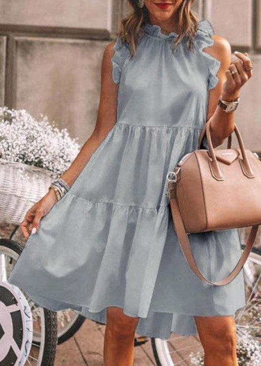 Neu Weißes, ärmelloses Kleid aus fester Baumwolle mit Rüschen