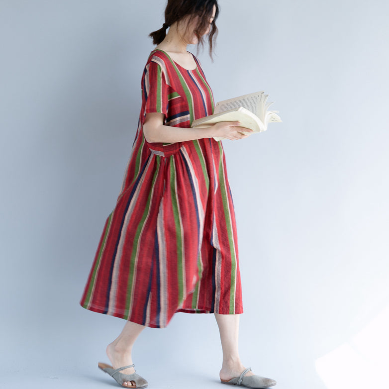 Neues rotes Maxikleid aus Baumwolle und Leinen, trendig, Übergröße, O-Ausschnitt, Reisekleidung 2018, gestreiftes Kurzarmkleid