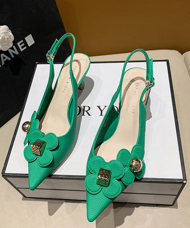 Orangefarbene Stiletto-Sandalen mit spitzer Zehenpartie und Blumen-Pailletten