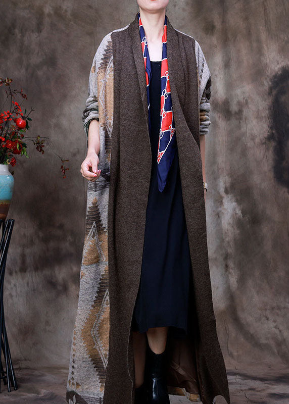 Bio-Schokoladen-V-Ausschnitt-Druck, asymmetrisches Design, Patchwork, Herbst-Wollmantel, lange Ärmel