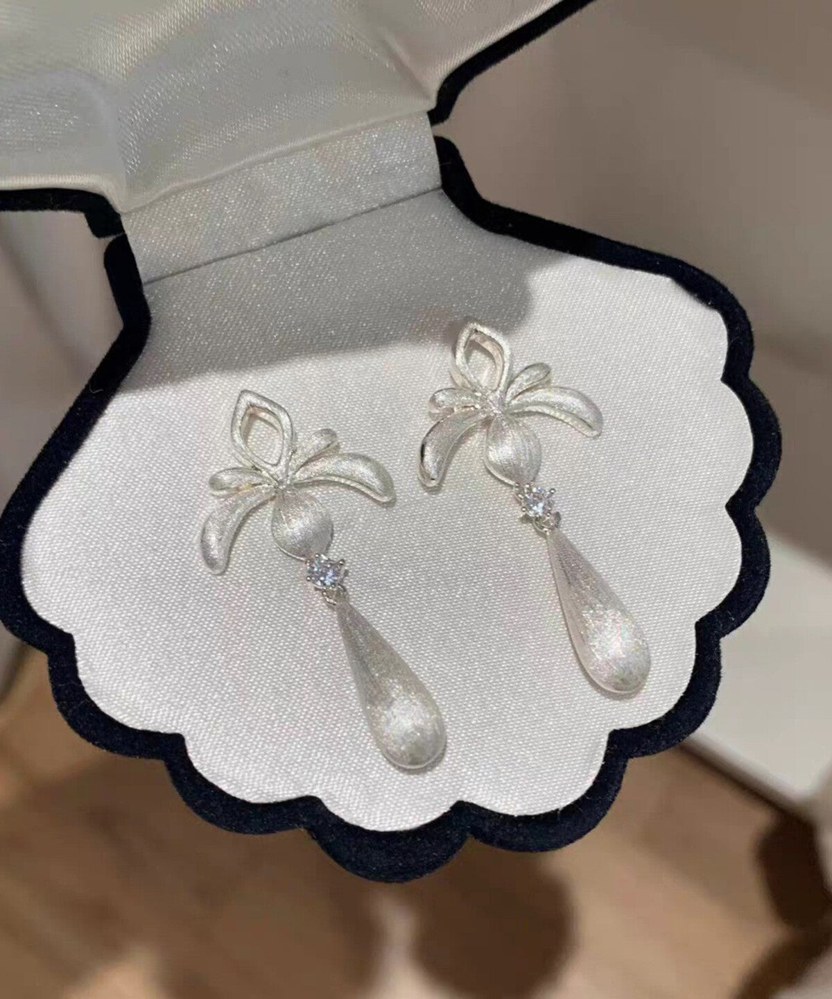 Original Design Silk Sterling Silver Hollow Out Water Droplet Drop Earrings