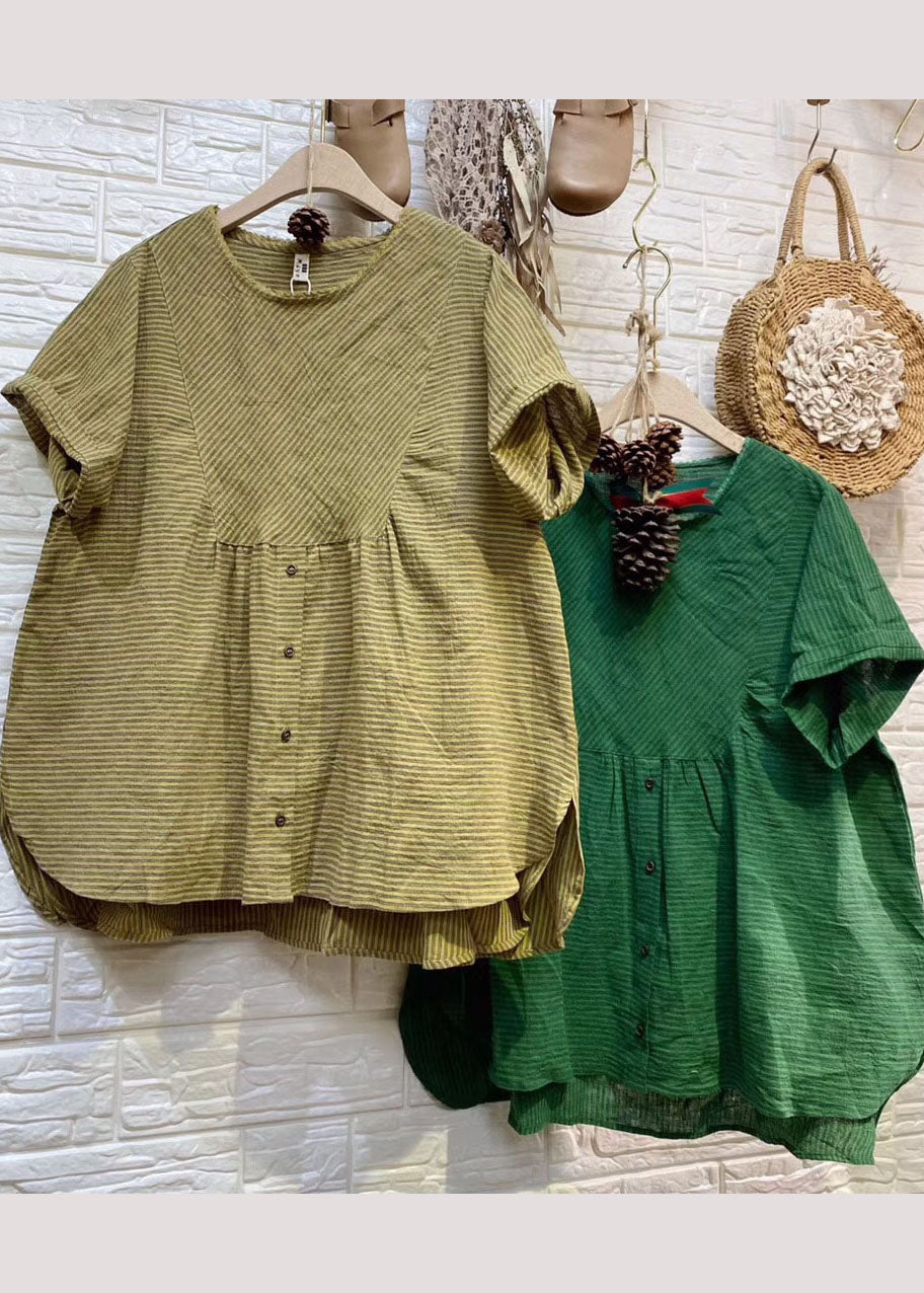 Top de lino a rayas con patchwork verde de talla grande y manga corta
