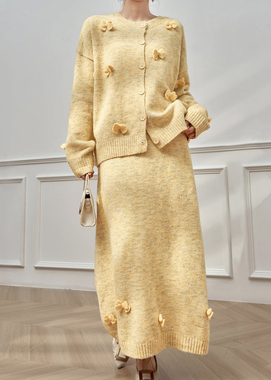 Graues Strick-Zweiteiler-Set in Übergröße mit Rundhalsausschnitt und Schleife, zweiteilig, Winter