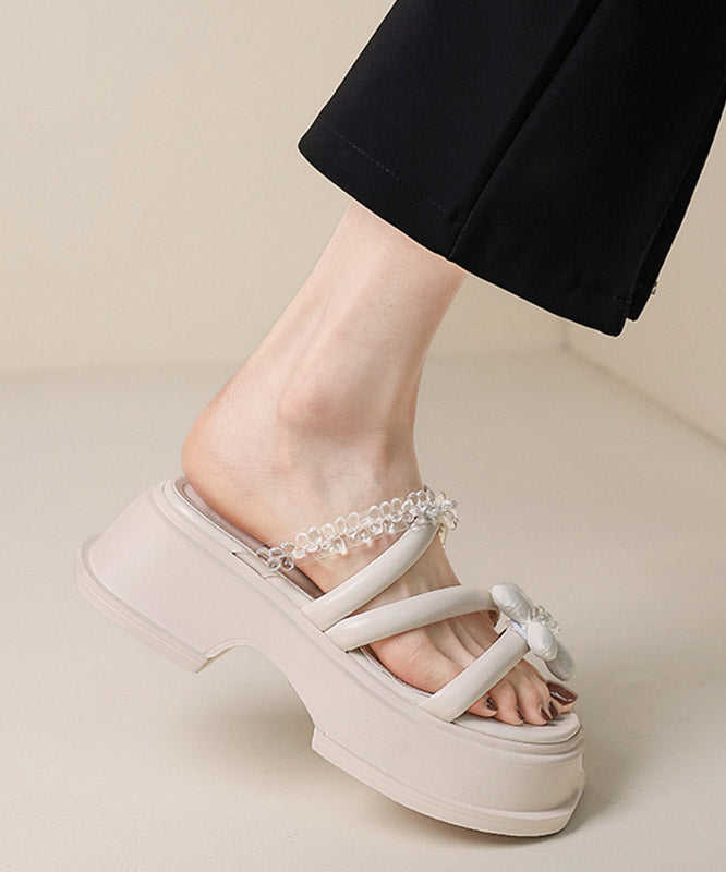 Lila Plateau-Sandalen aus Kunstleder, bequem, modisch