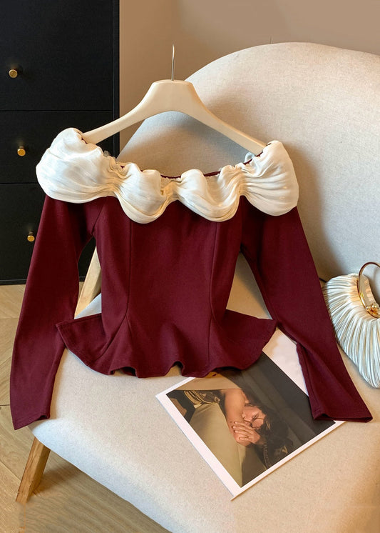 Rotes T-Shirt aus Baumwolle mit Rüschen und Patchwork-Muster, U-Boot-Ausschnitt