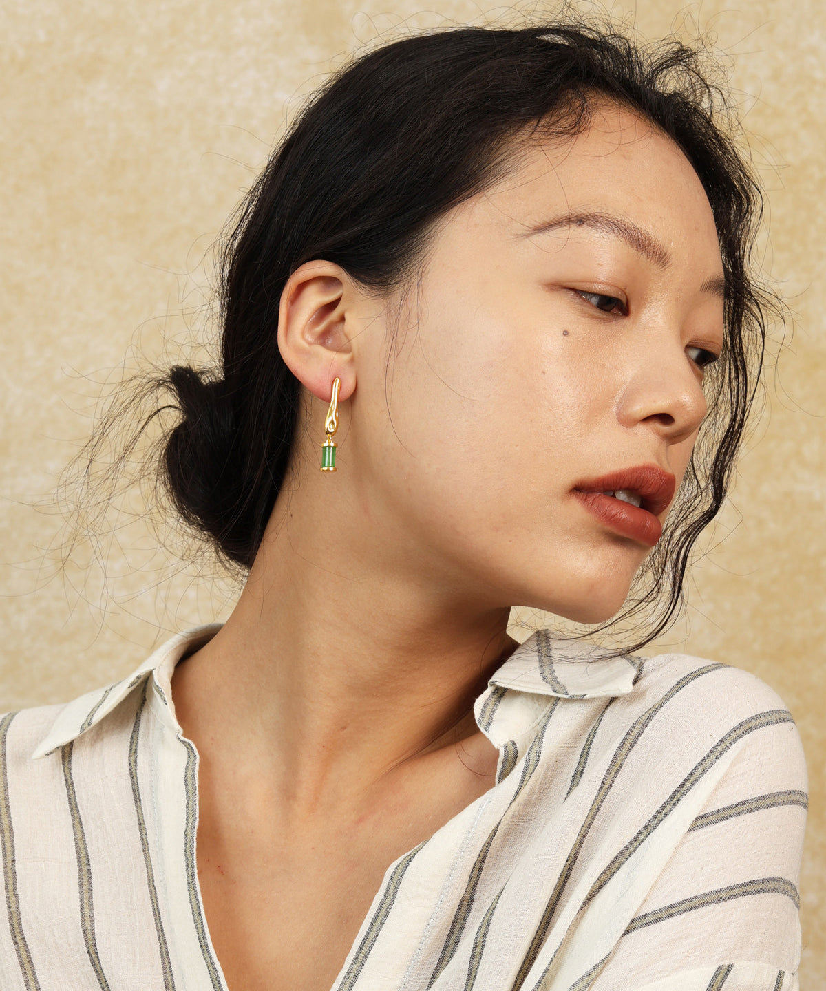 Retro Green Copper Overgild Chalcedony Asymmetrical Water Droplet Drop Earrings