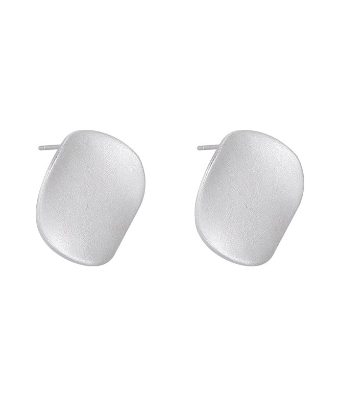 Pendientes sencillos de plata de ley esmerilada con diseño de seda