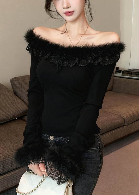 Schmal geschnittenes graues Baumwoll-T-Shirt mit Pelzkragen und Spitzenapplikationen für den Winter