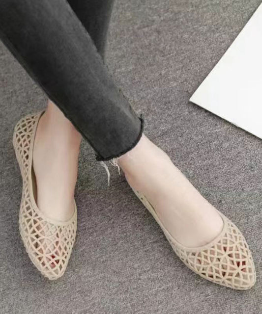 Weiche, violette Strand-Wassersandalen mit Hohlsaum