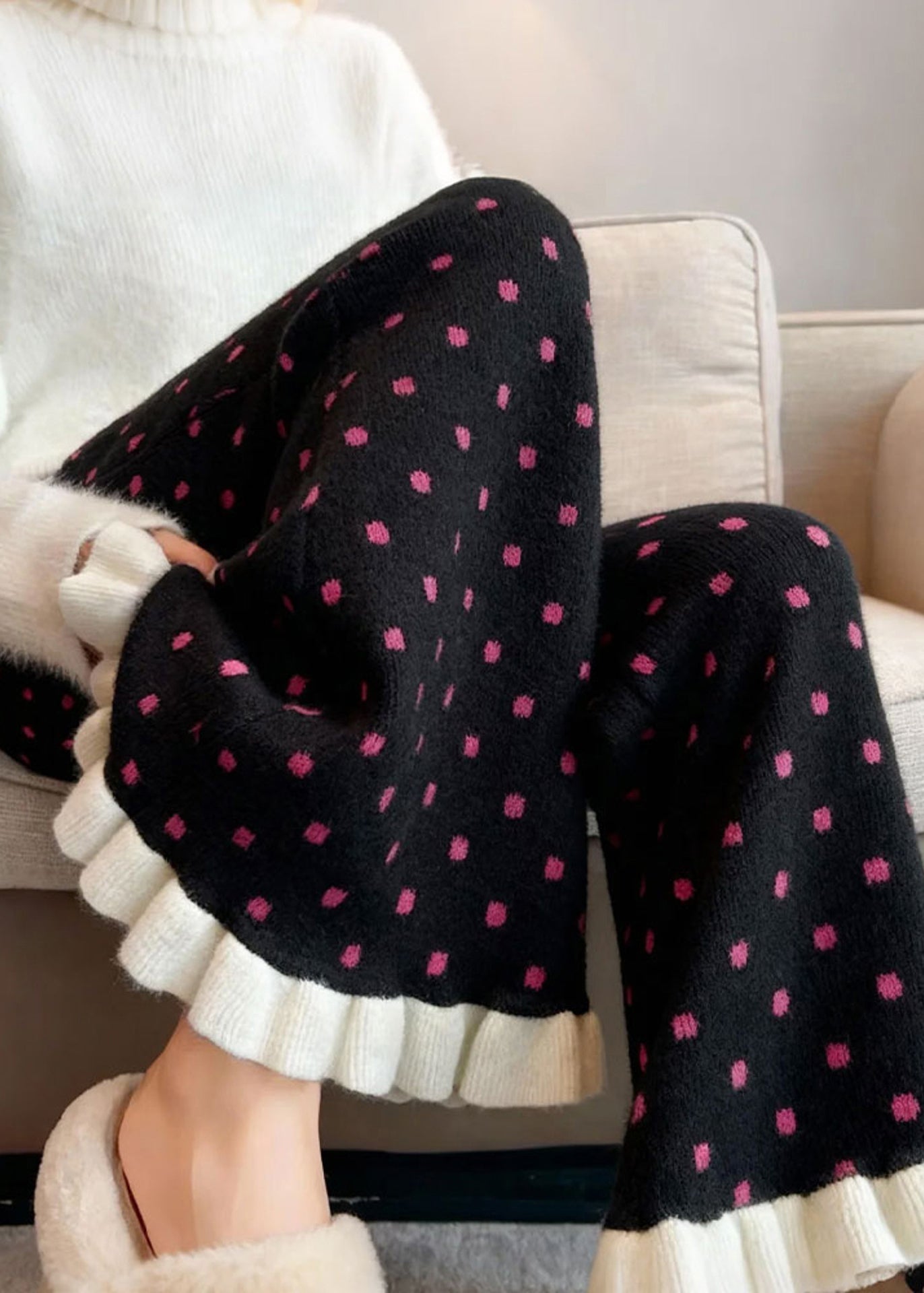 Stylish Black Ruffled Print Knit Flared Trousers Winter