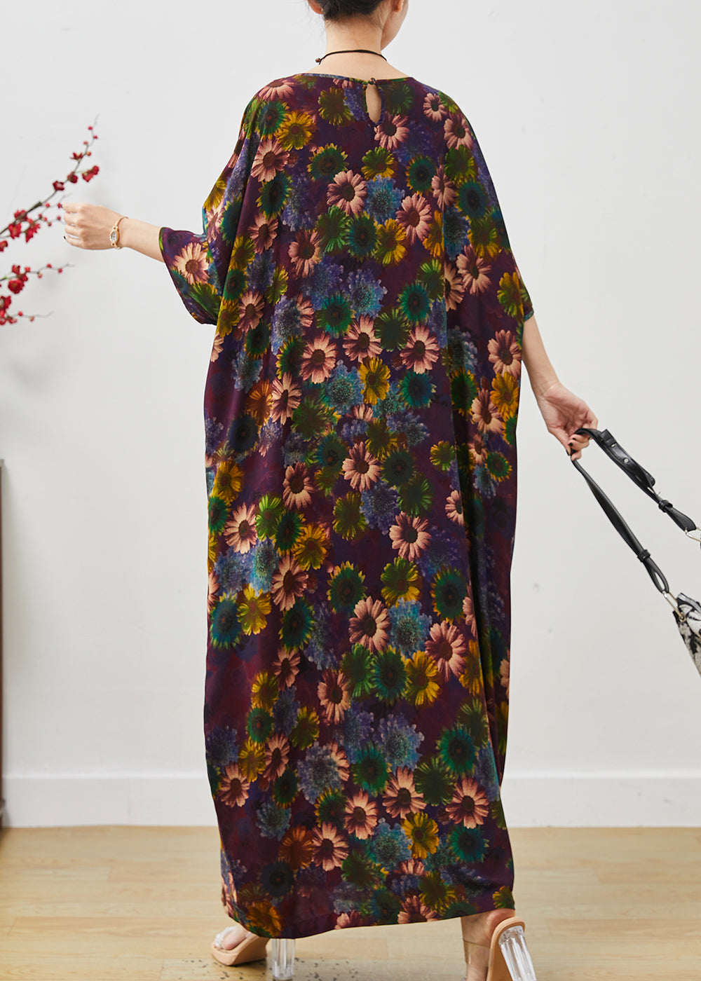 Stilvolles mattes lila übergroßes Sonnenblumen-Print-Baumwoll-Robenkleid