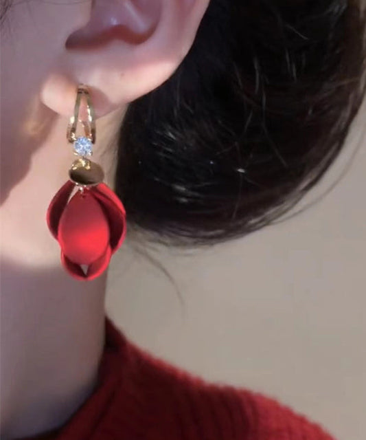 Elegantes pendientes colgantes de plata de ley morera con circón dorado y escarchado