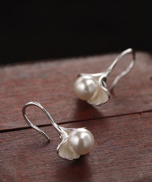 Stylish Silk Sterling Silver Ginkgo Leaves Pearl Stud Earrings