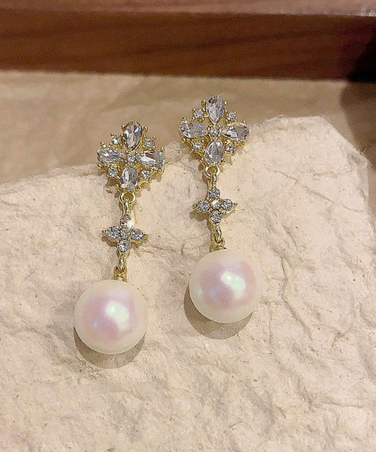 Elegantes pendientes colgantes de resina y circonitas blancas