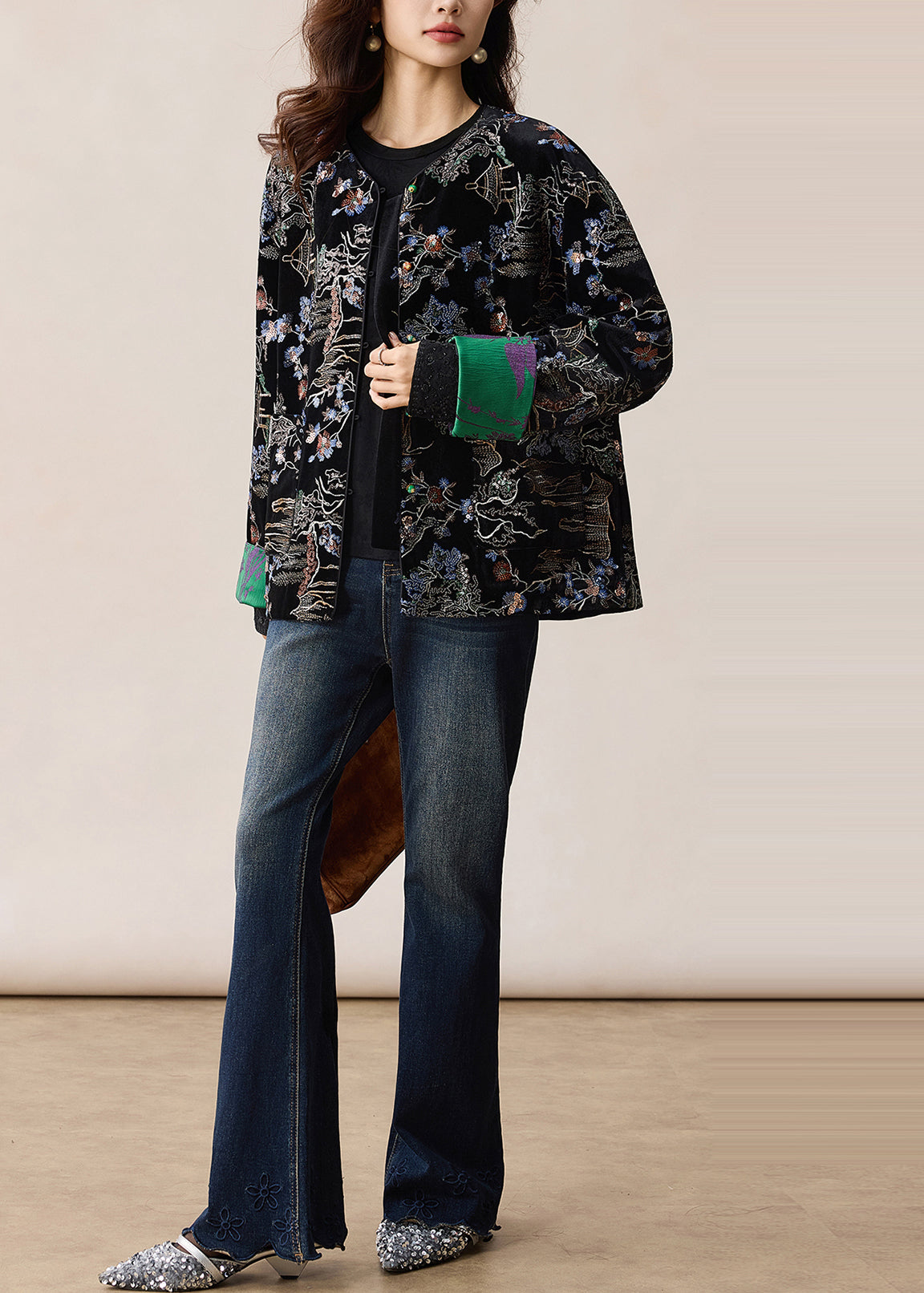 Vintage Wintermantel aus schwarzem, besticktem Seidensamt mit Pailletten