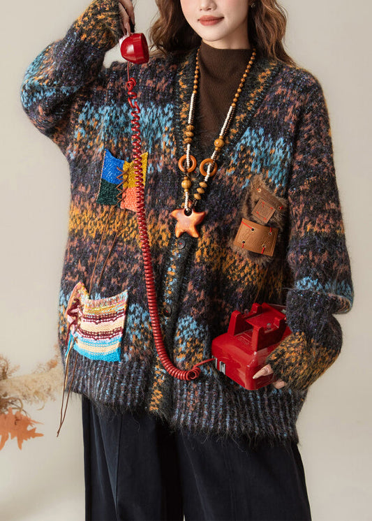 Vintage Strickmantel mit Farbverlauf, V-Ausschnitt, Knopfleiste und Patchwork-Design, Frühling