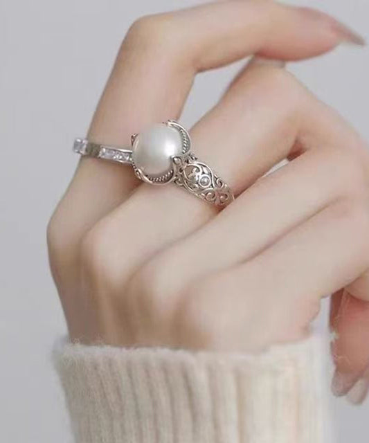 Vintage-Ringe aus Seide, Sterlingsilber, Perlen und floralen Mustern