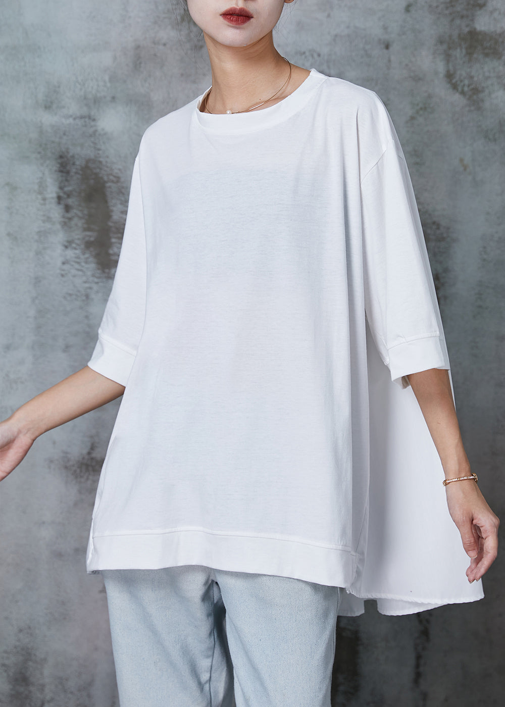 Schwarzes Baumwoll-Pullover-Sweatshirt mit übergroßen halben Ärmeln
