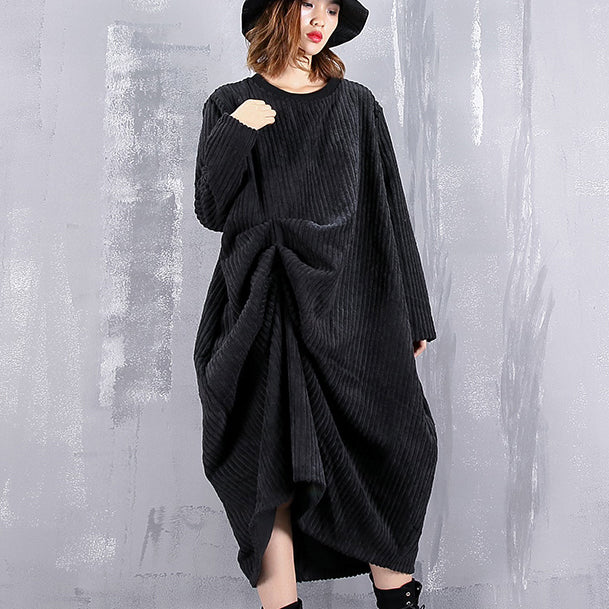 Baggy schwarzes Maxikleid lässiges O-Ausschnitt Reisekleid feine asymmetrische Kleider