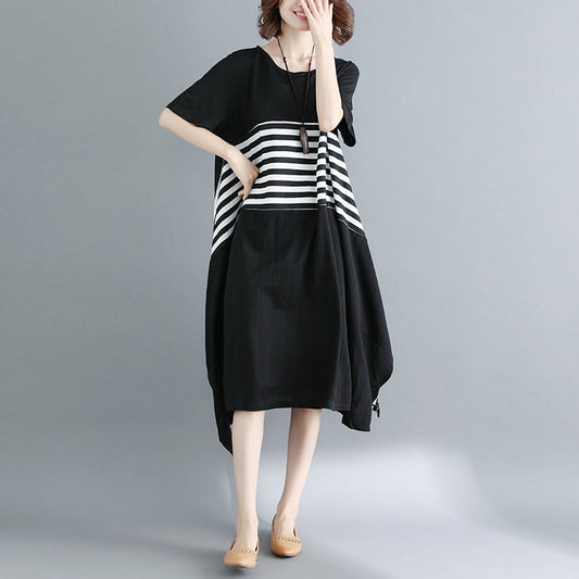 Boutique schwarzes Kniekleid aus Baumwolle Locker sitzende Baumwollkleidung Kleider feine Kurzarm O-Ausschnitt asymmetrisches Design Kniekleider