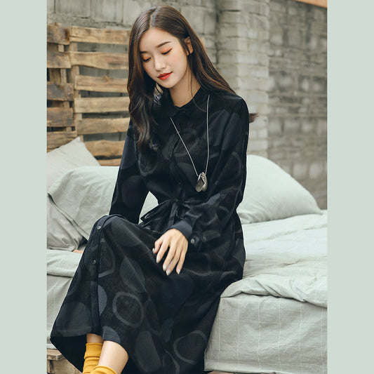 Boutique schwarzer gepunkteter Jacquard-Langmantel in Übergröße mit Peter-Pan-Kragen, Strickjacken und Taillenmänteln