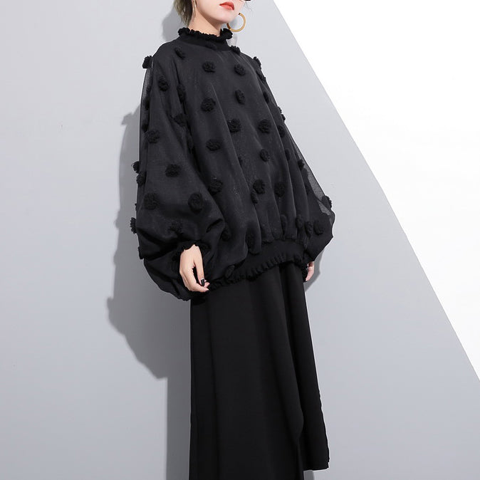 Boutique schwarze Bluse aus reiner Baumwolle in Übergröße, Reisekleidung, elegante Baumwollblusen mit Fuzzy-Ball-Dekor