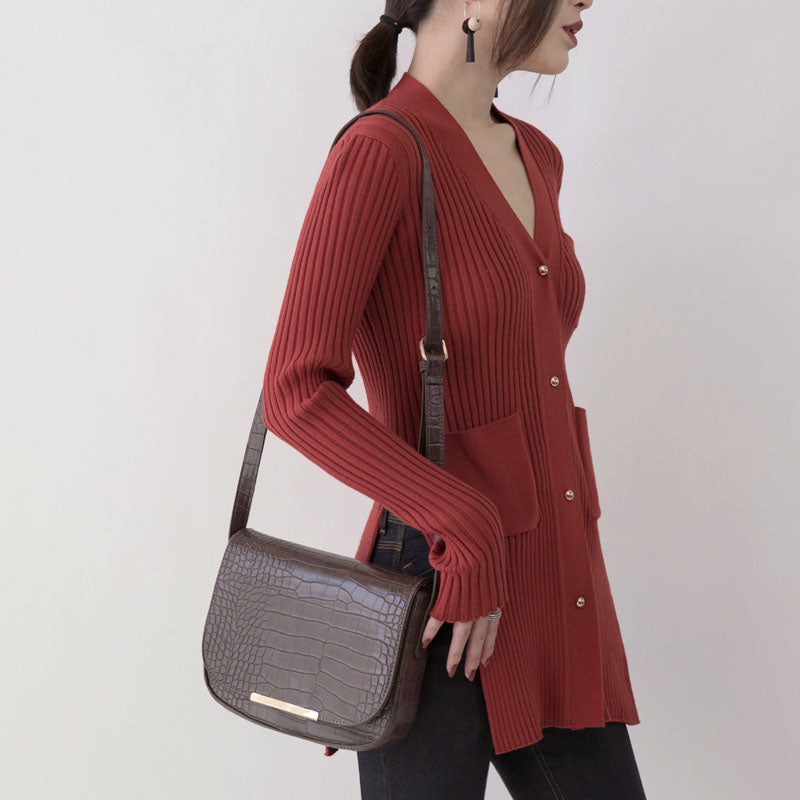 Boutique rote Pullover Oversize V-Ausschnitt Taschen Pullover feine Seite offen Winterpullover