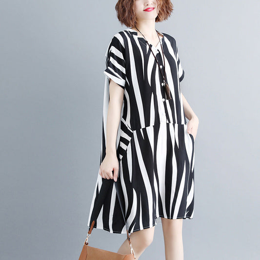 modische gestreifte Kleider aus Baumwollleinen in Übergröße, kurzärmeliges Kleid 2018 mit V-Ausschnitt