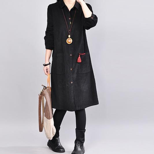 Feine schwarze Baumwolloberteile Übergrößen Baumwolle Baumwoll-T-Shirt Neue Reverskragen große Taschen Baumwollkleidungsoberteile