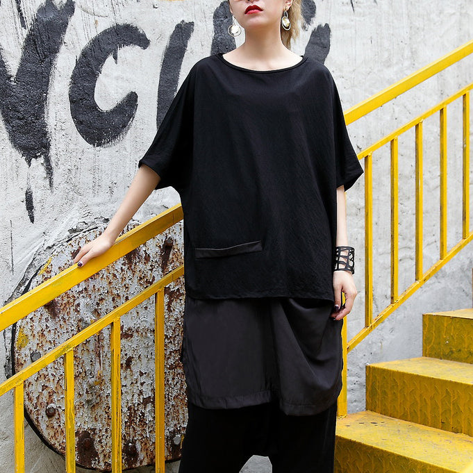 feine schwarze Bluse aus reinem Leinen, lässiges T-Shirt aus Leinen und Baumwolle, feine Patchwork-Baumwollhemden mit asymmetrischem Saum