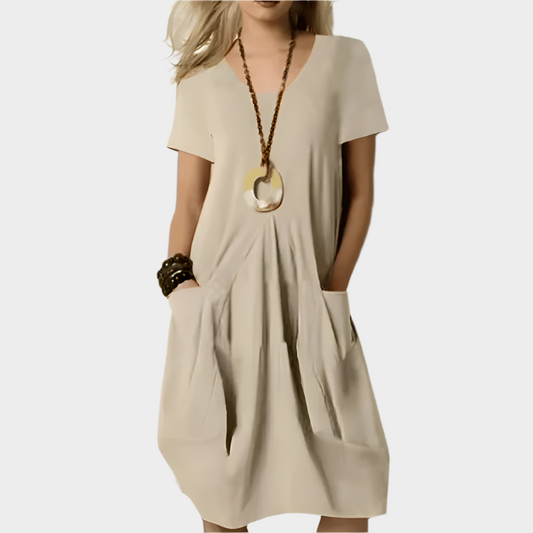 Elegant Dress that Highlights the Waist with Comfortable Sophistication