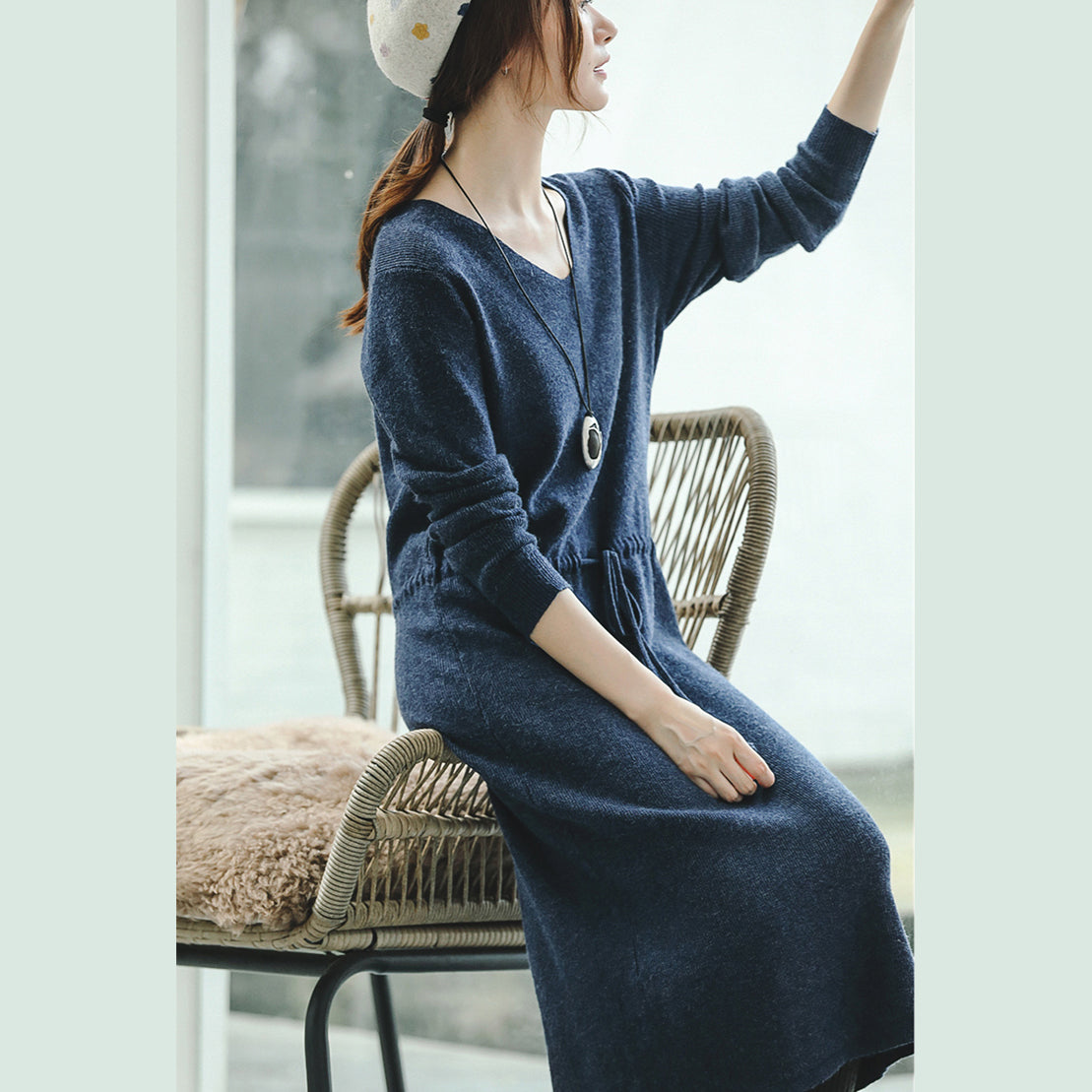 warme blaue Strickkleider Herbstmode V-Ausschnitt lange Strickpullover lässiger Pullover mit Kordelzug