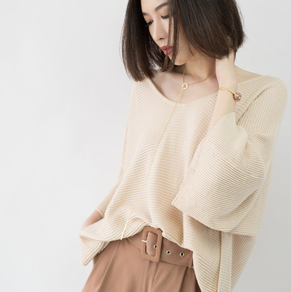 warmer, hautfarbener, kuscheliger Pullover, lässige Strickblusen mit V-Ausschnitt, lässige Herbstbluse mit Fledermausärmeln